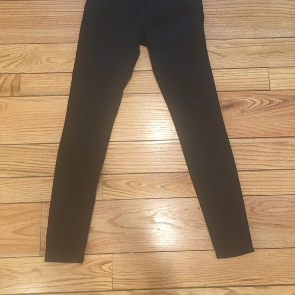 American Eagle hi-rise begging super stretch black denim jeans size 4. EUC - Picture 4 of 4